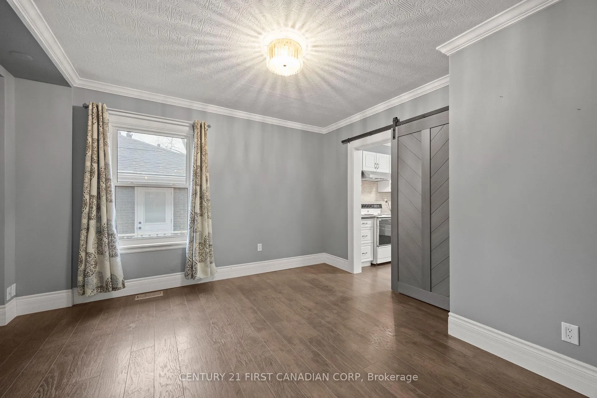 Photo 8 of Unit 2, 92 Hincks Street, St. Thomas — HOMEH