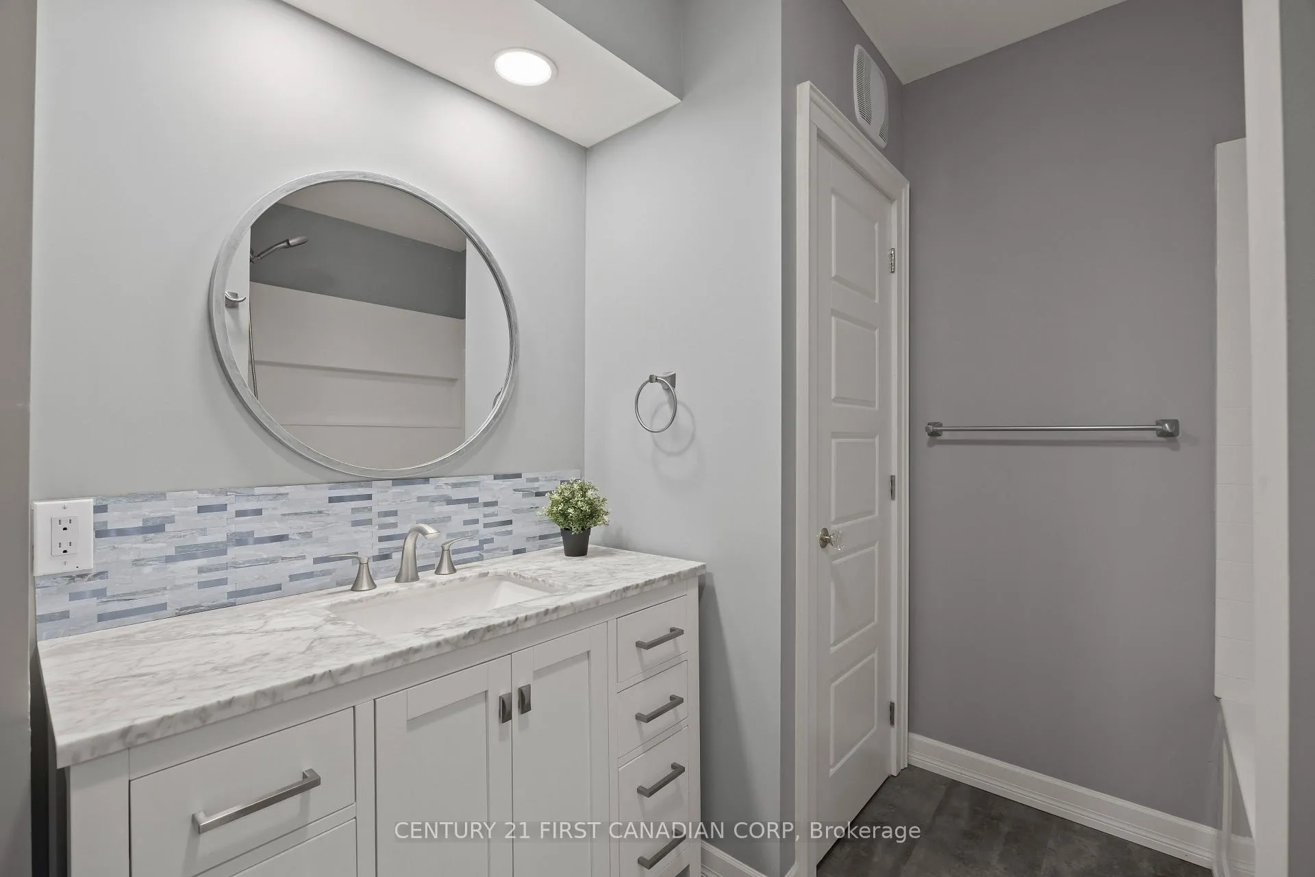 Photo 13 of Unit 2, 92 Hincks Street, St. Thomas — HOMEH