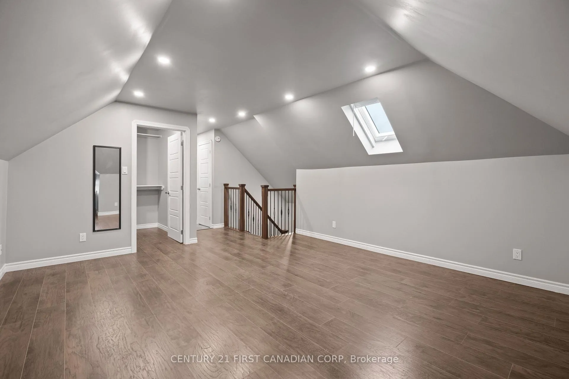 Photo 18 of Unit 2, 92 Hincks Street, St. Thomas — HOMEH