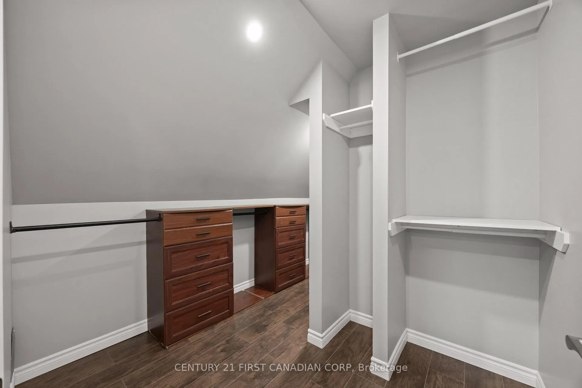 Photo 20 of Unit 2, 92 Hincks Street, St. Thomas — HOMEH