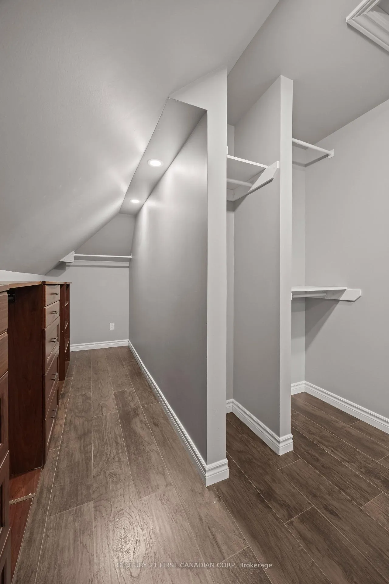 Photo 21 of Unit 2, 92 Hincks Street, St. Thomas — HOMEH