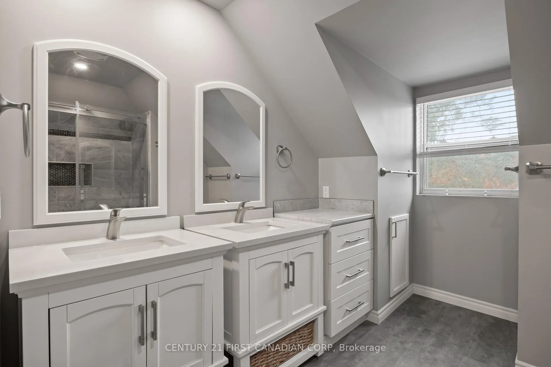 Photo 22 of Unit 2, 92 Hincks Street, St. Thomas — HOMEH