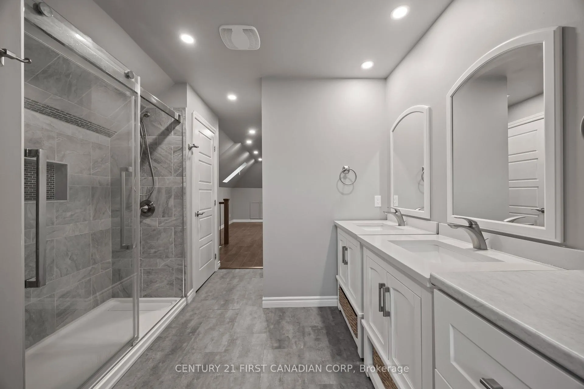 Photo 23 of Unit 2, 92 Hincks Street, St. Thomas — HOMEH
