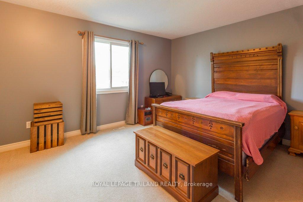 Photo 15 of 28 Schreyer Drive, St. Thomas — HOMEH
