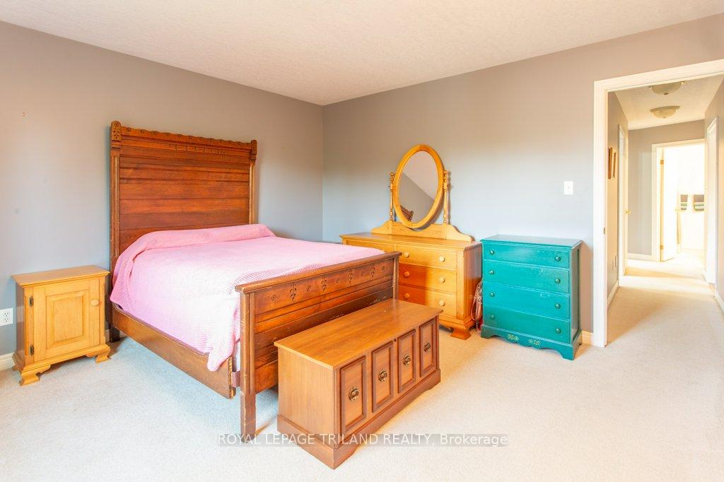 Photo 16 of 28 Schreyer Drive, St. Thomas — HOMEH