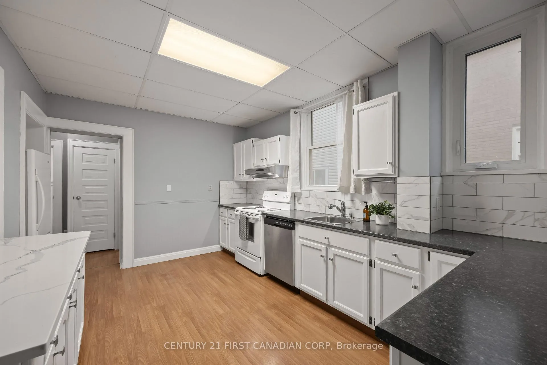 Photo 13 of Unit 1, 92 Hincks Street, St. Thomas — HOMEH