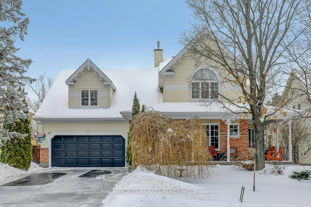 Front of 35 Crantham Crescent