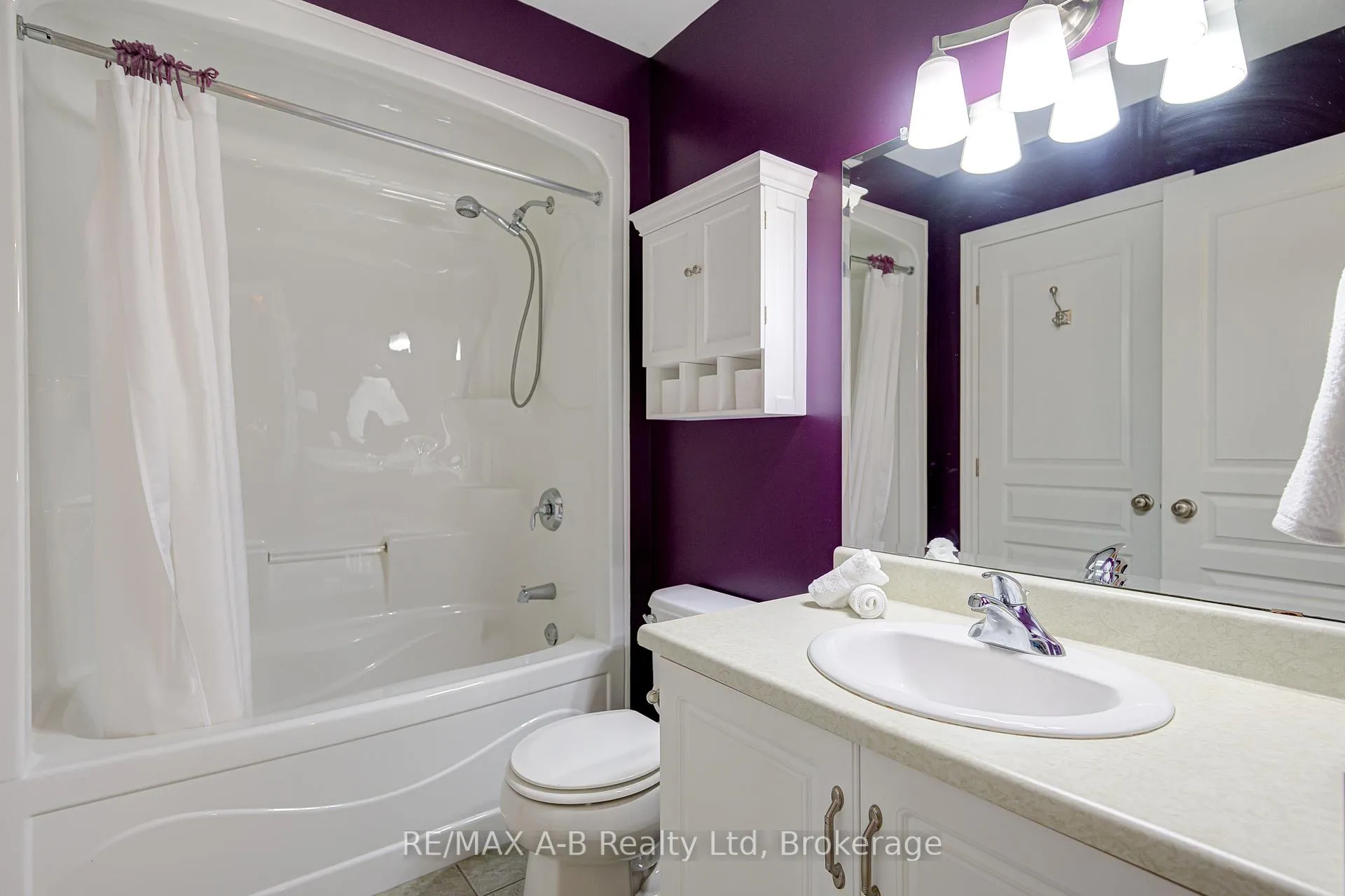 Photo 14 of 20 Harrison Street, Stratford — HOMEH