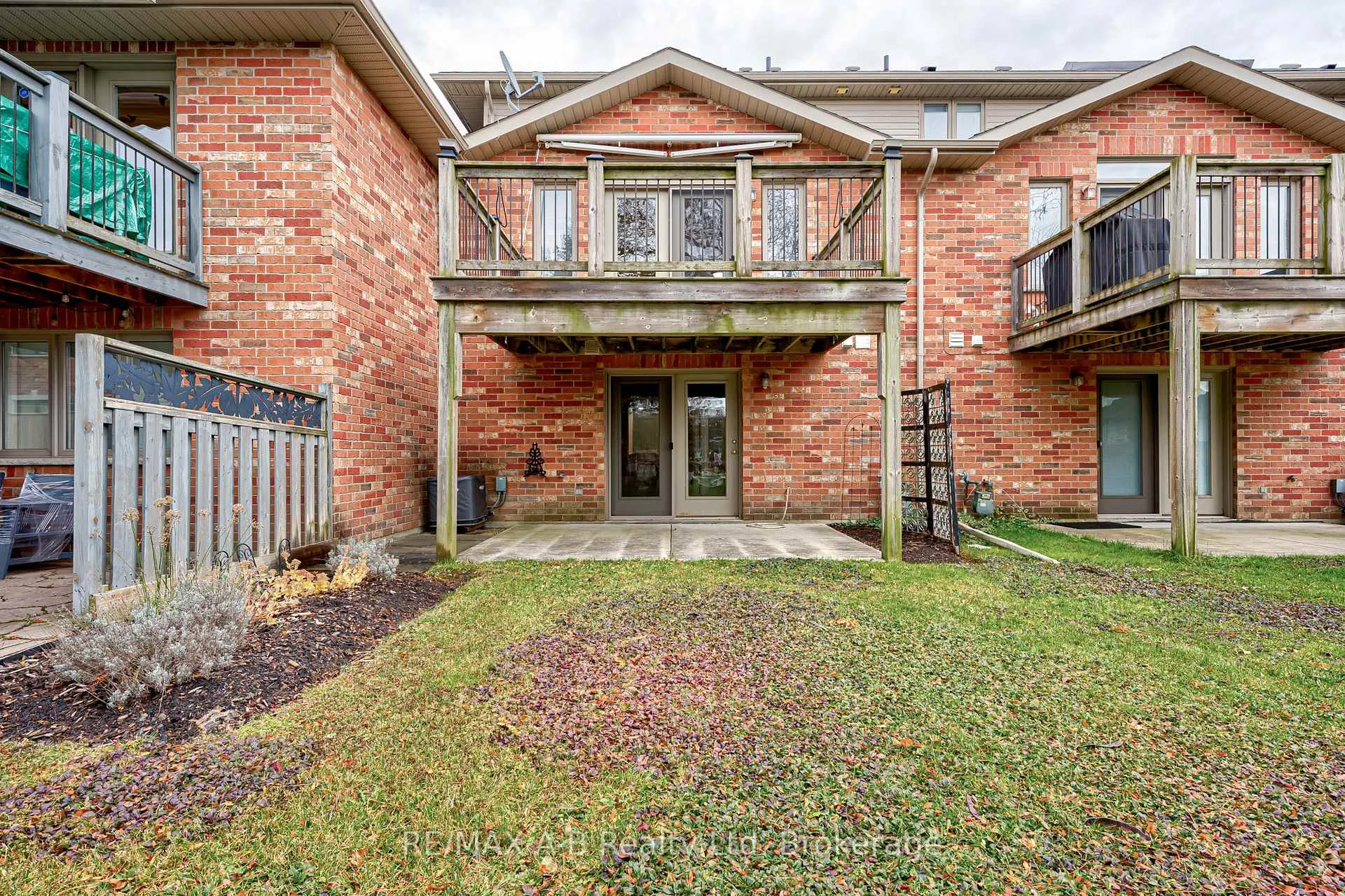 Photo 21 of 20 Harrison Street, Stratford — HOMEH