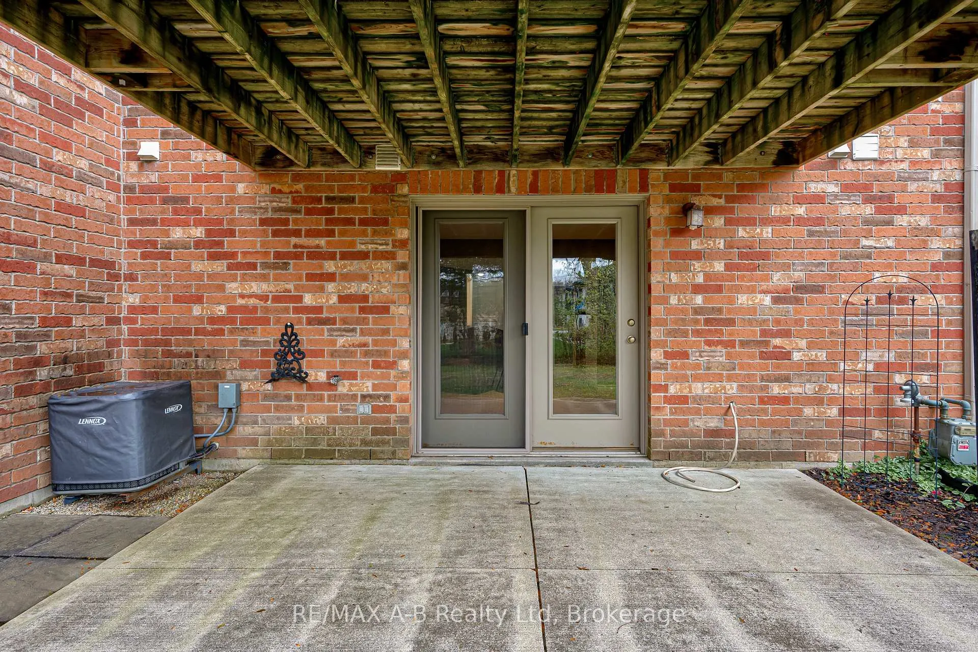 Photo 22 of 20 Harrison Street, Stratford — HOMEH