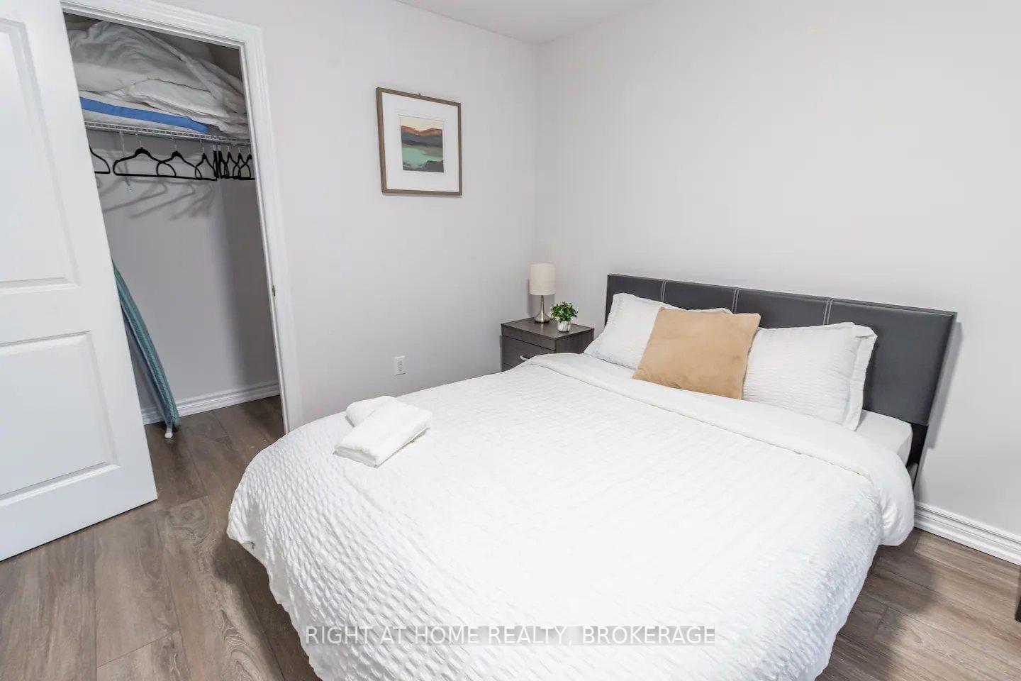 Photo 2 of Unit UPPER, 60 Ross Street, St. Thomas — HOMEH