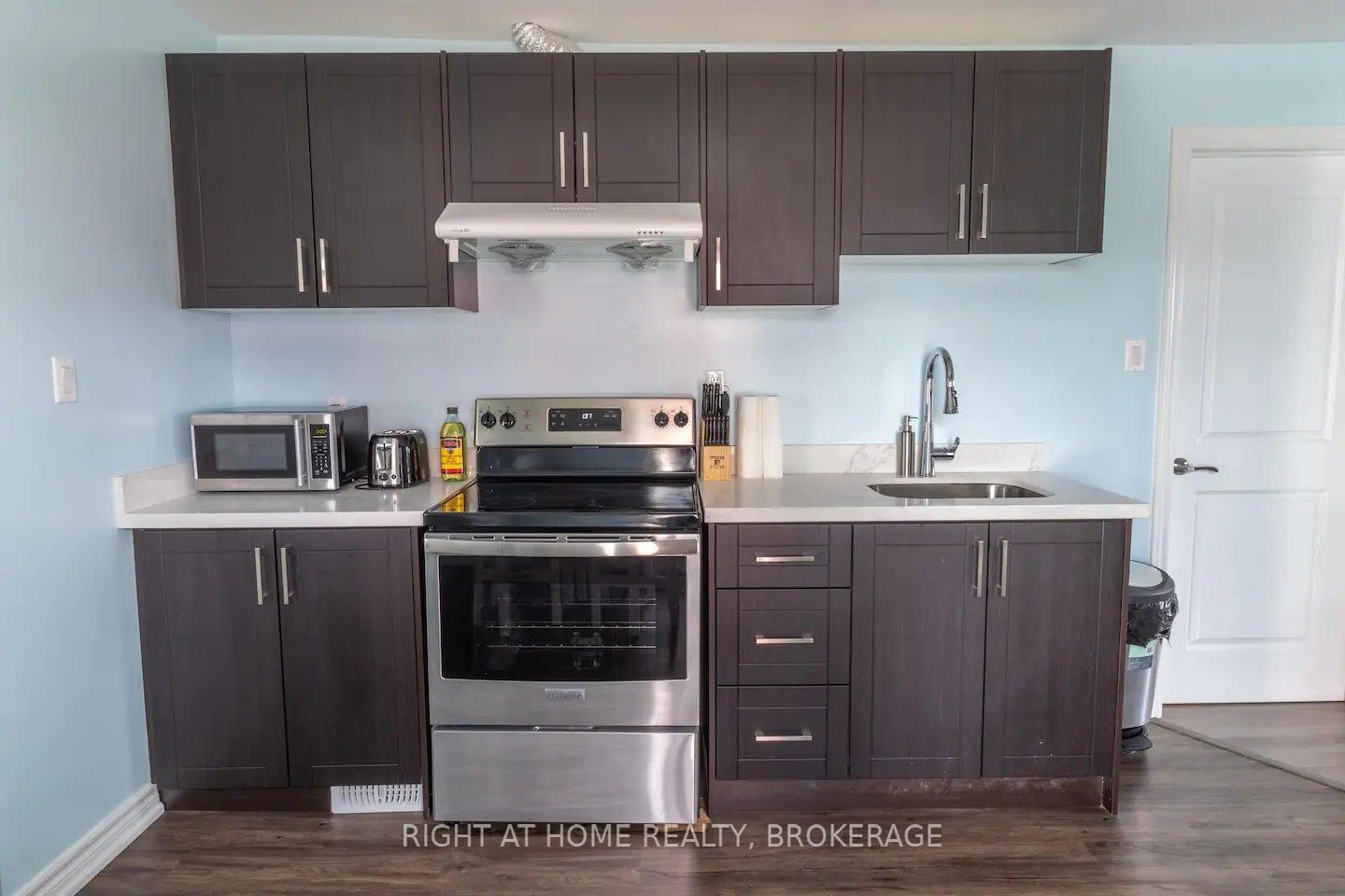 Photo 8 of Unit UPPER, 60 Ross Street, St. Thomas — HOMEH