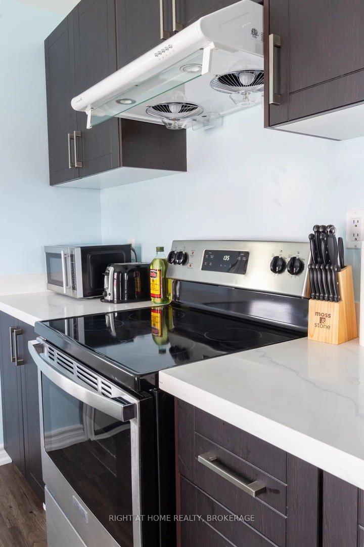 Photo 9 of Unit UPPER, 60 Ross Street, St. Thomas — HOMEH