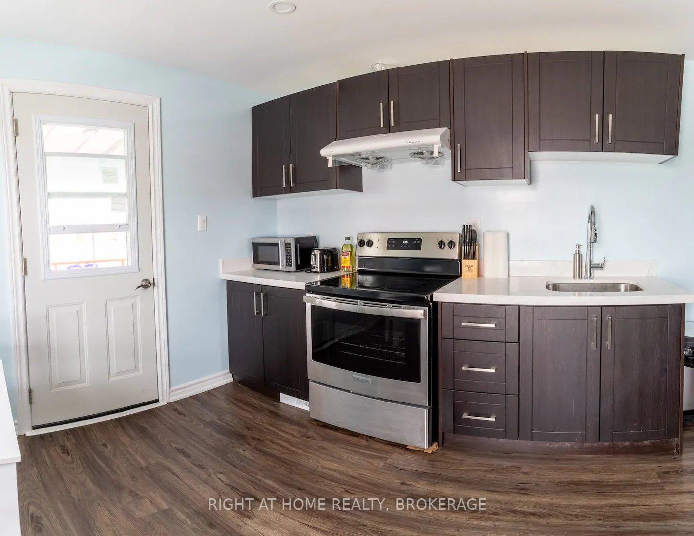 Photo 15 of Unit UPPER, 60 Ross Street, St. Thomas — HOMEH