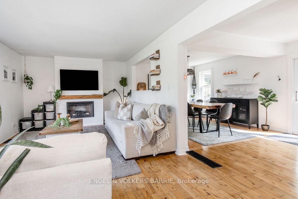 Photo 2 of 1309 St Vincent Street, Springwater, Midhurst — HOMEH