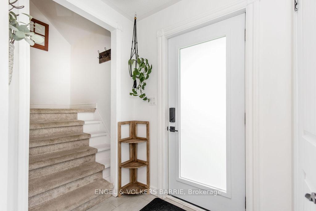 Photo 3 of 1309 St Vincent Street, Springwater, Midhurst — HOMEH
