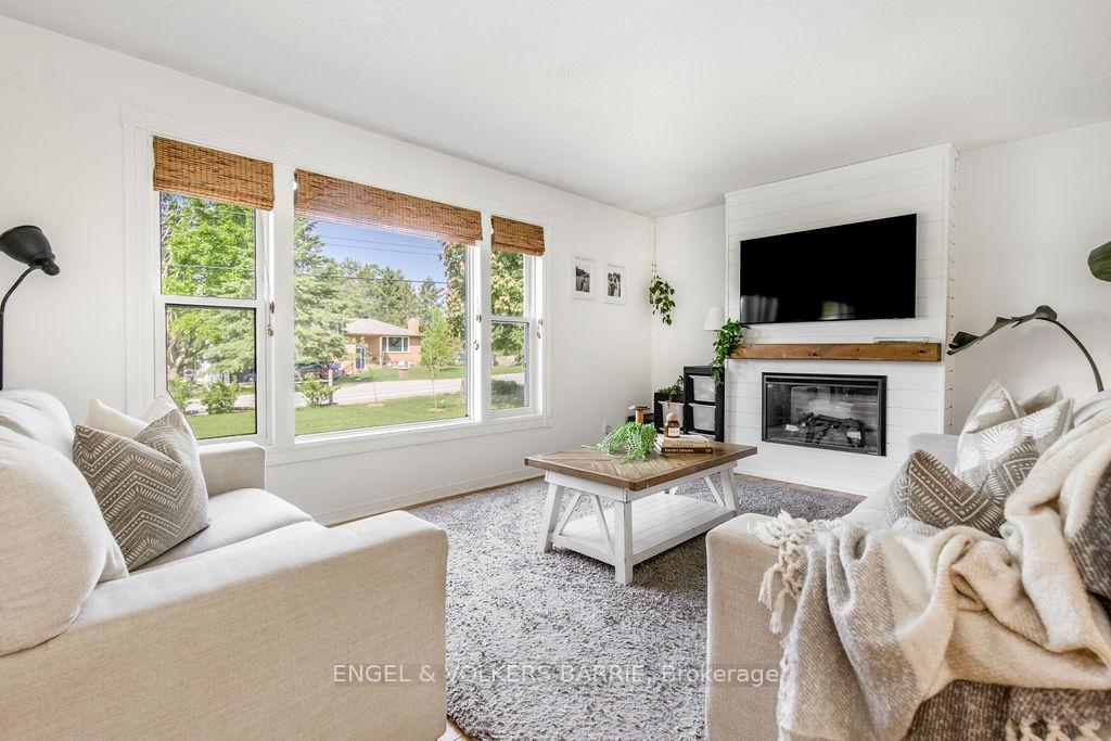 Photo 4 of 1309 St Vincent Street, Springwater, Midhurst — HOMEH