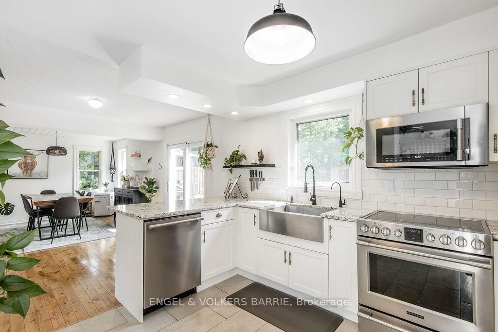 Photo 13 of 1309 St Vincent Street, Springwater, Midhurst — HOMEH