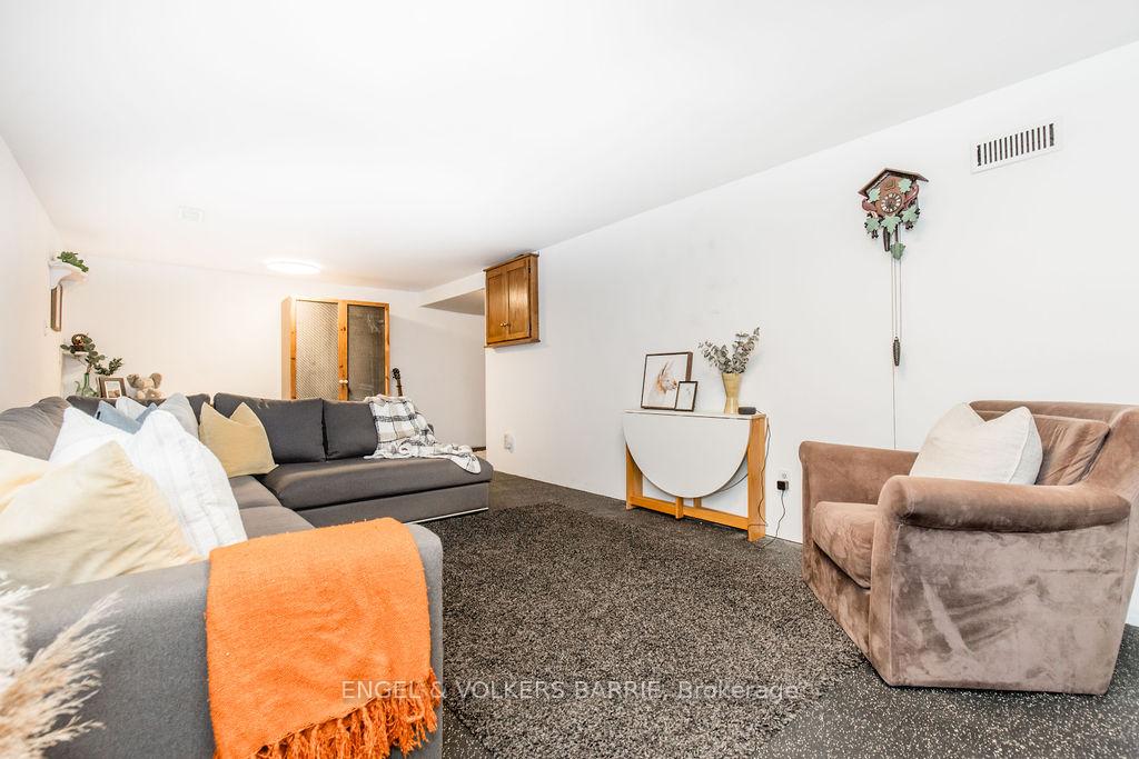 Photo 26 of 1309 St Vincent Street, Springwater, Midhurst — HOMEH