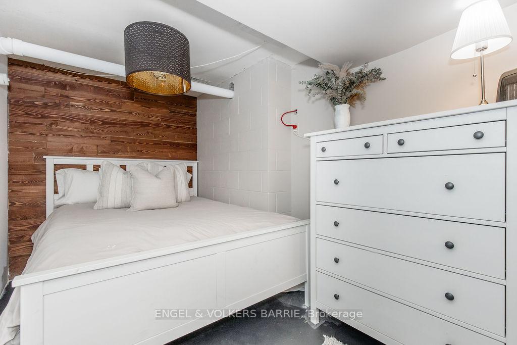 Photo 29 of 1309 St Vincent Street, Springwater, Midhurst — HOMEH