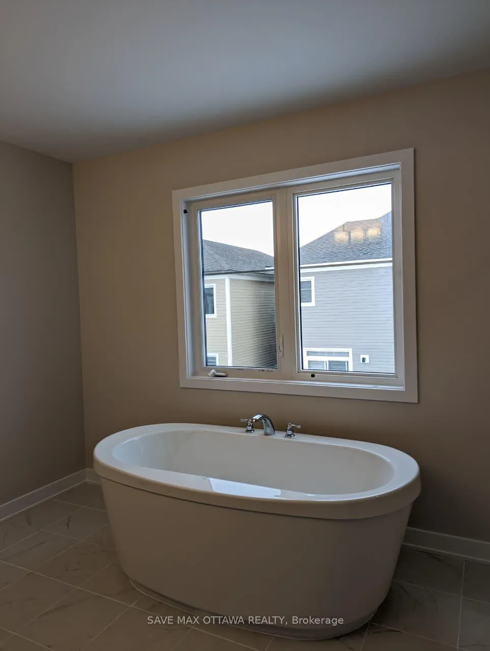 Photo 10 of 607 Terrier Circle, Ottawa, Goulbourn Twp From Franktown Rd/South To Rideau — HOMEH