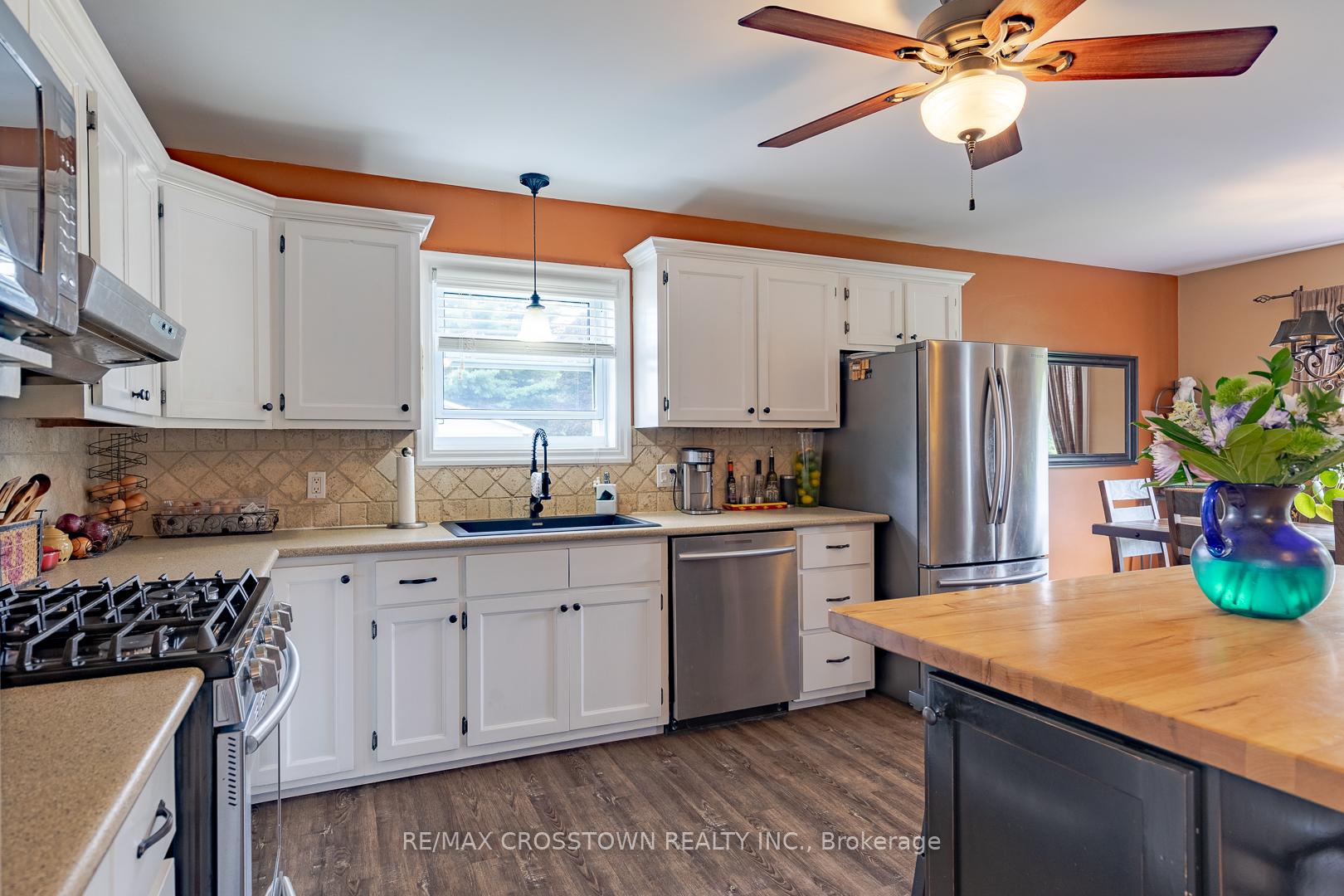 Photo 6 of 14308 County 27 Road, Springwater, Rural Springwater — HOMEH