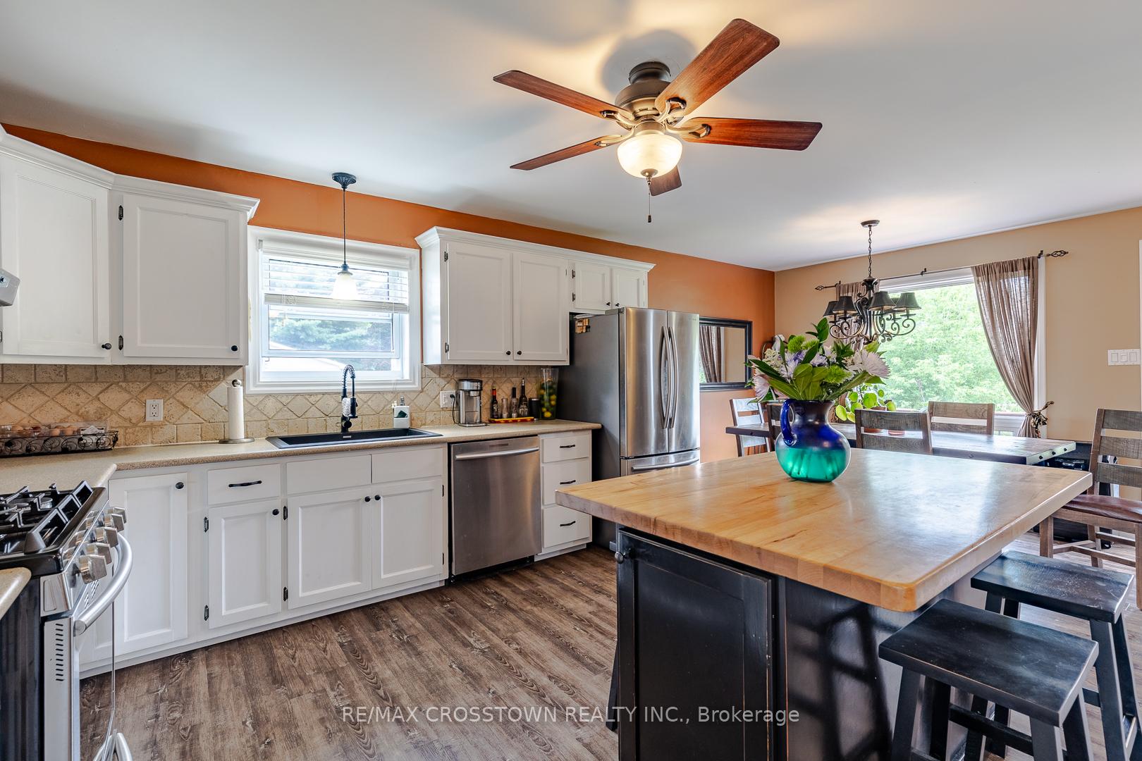 Photo 8 of 14308 County 27 Road, Springwater, Rural Springwater — HOMEH