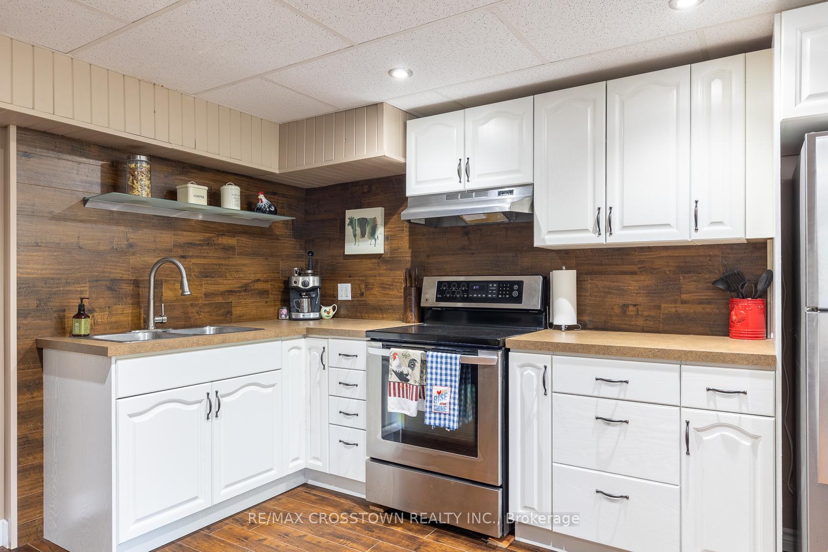 Photo 26 of 14308 County 27 Road, Springwater, Rural Springwater — HOMEH