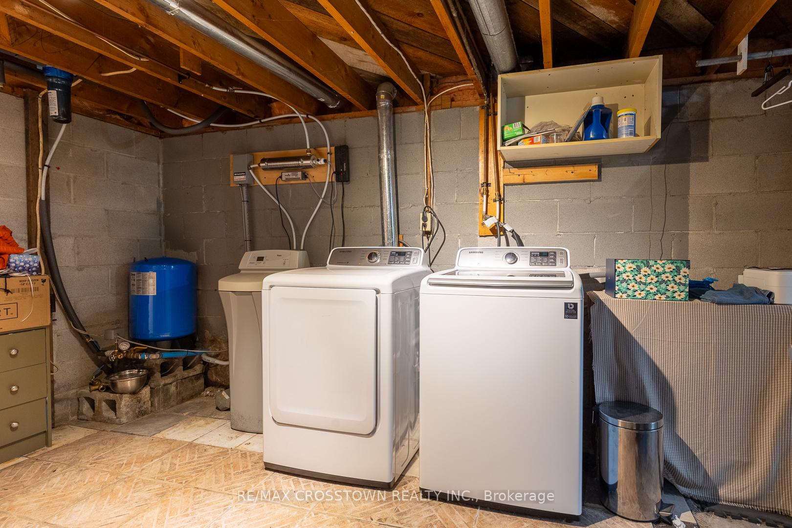 Photo 33 of 14308 County 27 Road, Springwater, Rural Springwater — HOMEH
