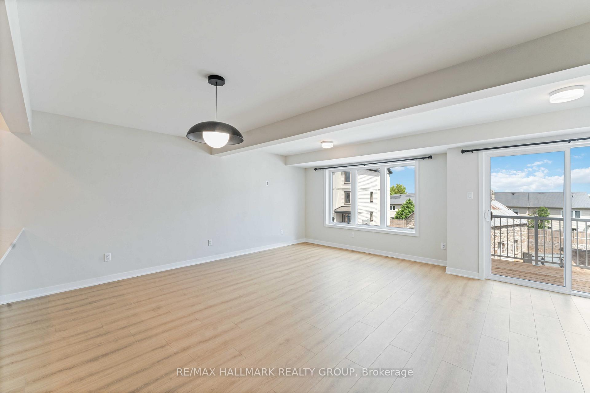 Photo 6 of 757 Kinstead Private, Ottawa, Stittsville (North) — HOMEH