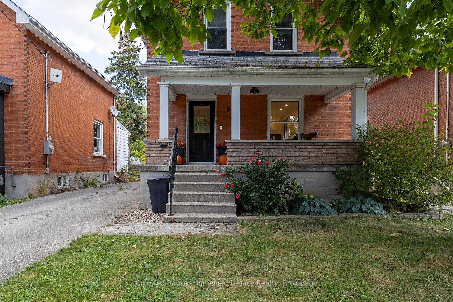 Photo 2 of 95 Mcnab Street, Stratford — HOMEH