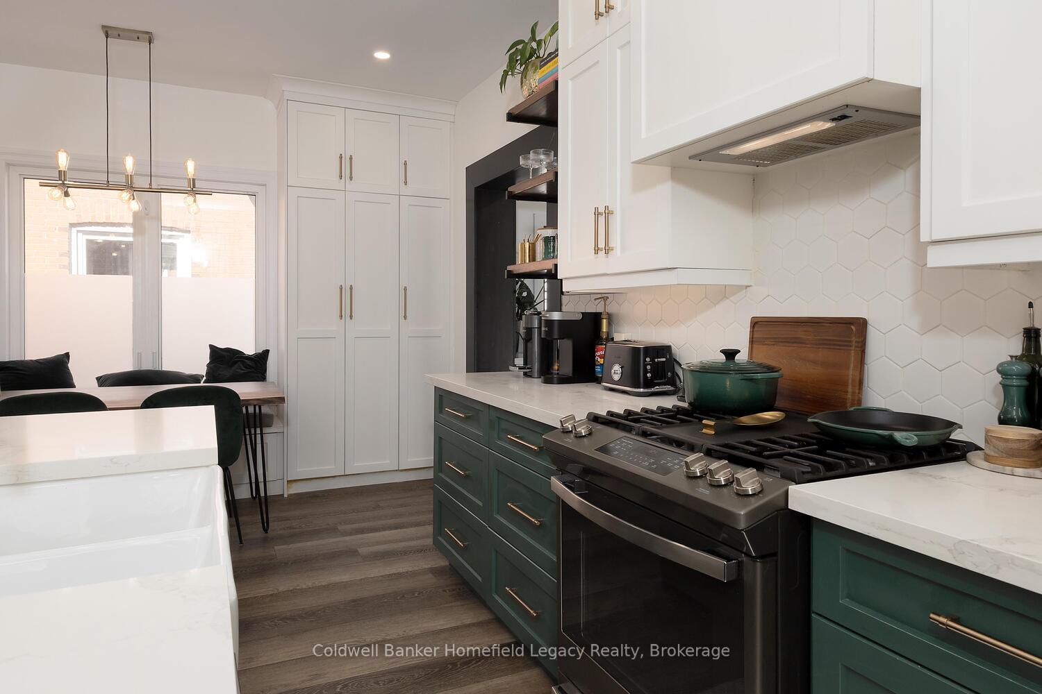 Photo 10 of 95 Mcnab Street, Stratford — HOMEH
