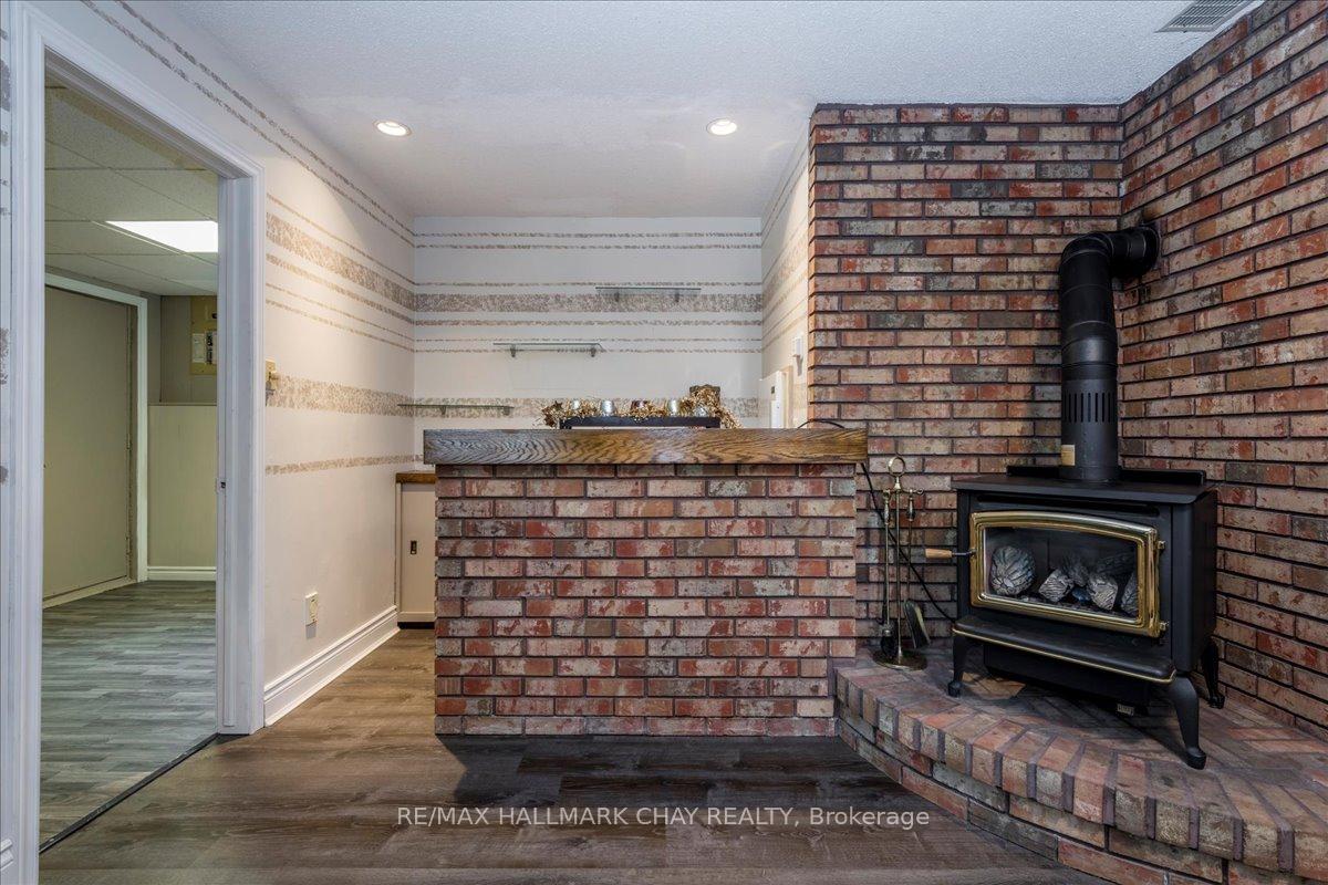 Photo 19 of 17 Glenview Avenue, Springwater, Elmvale — HOMEH