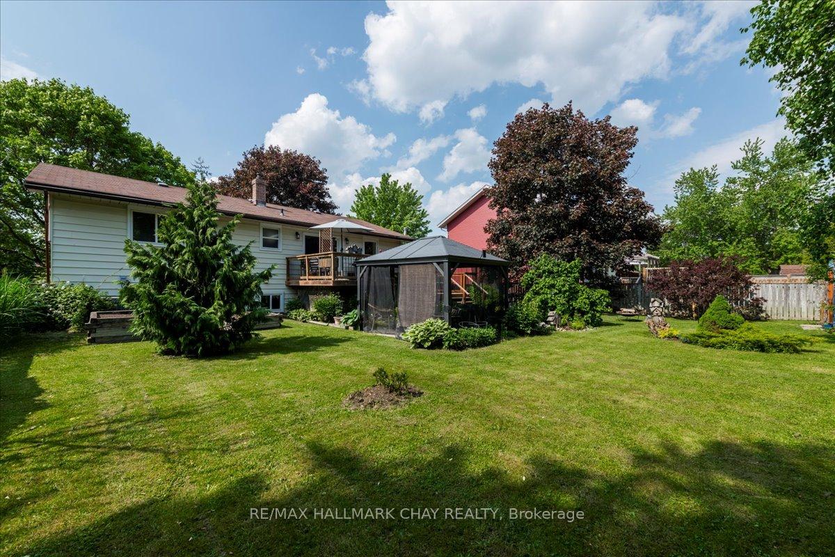 Photo 34 of 17 Glenview Avenue, Springwater, Elmvale — HOMEH