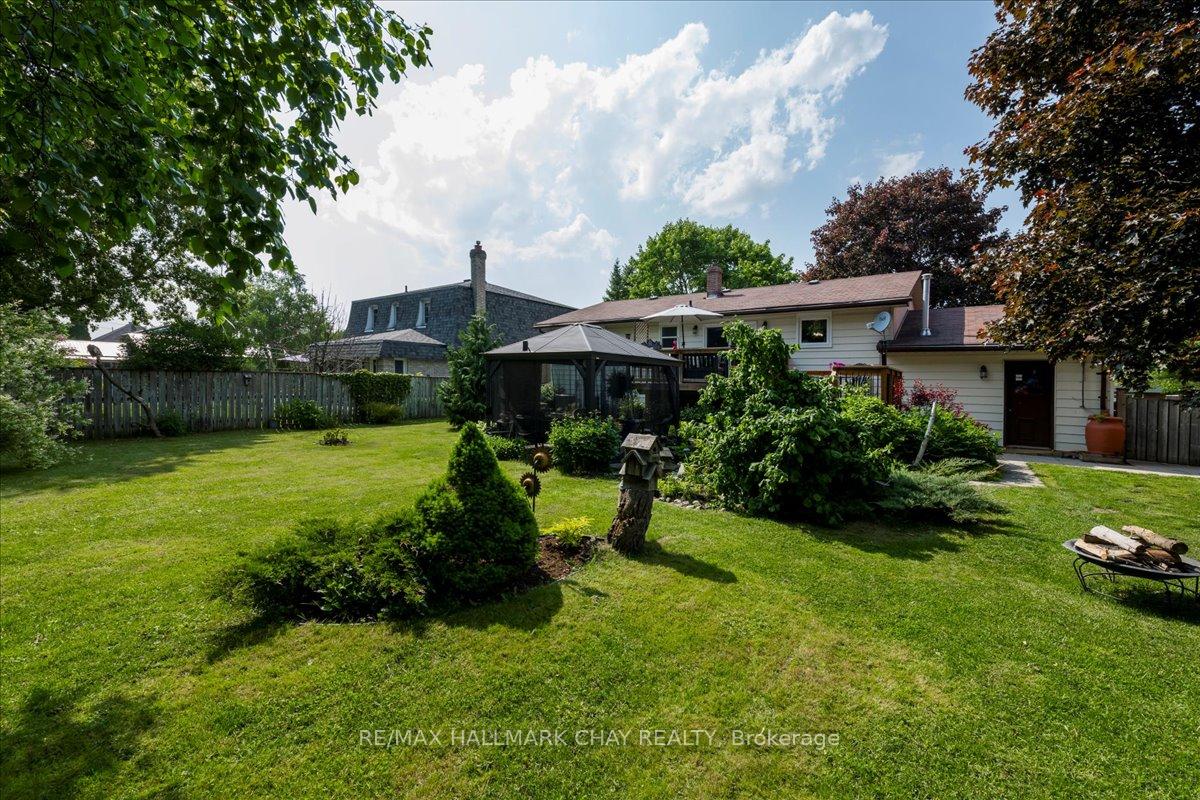 Photo 35 of 17 Glenview Avenue, Springwater, Elmvale — HOMEH