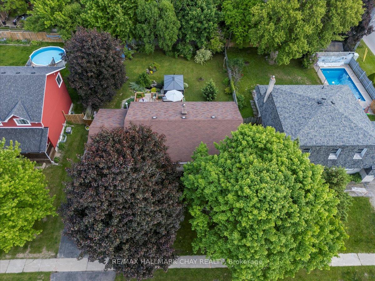 Photo 37 of 17 Glenview Avenue, Springwater, Elmvale — HOMEH