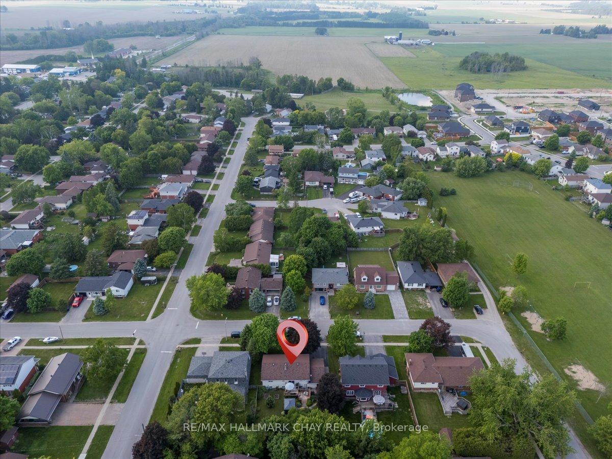 Photo 40 of 17 Glenview Avenue, Springwater, Elmvale — HOMEH