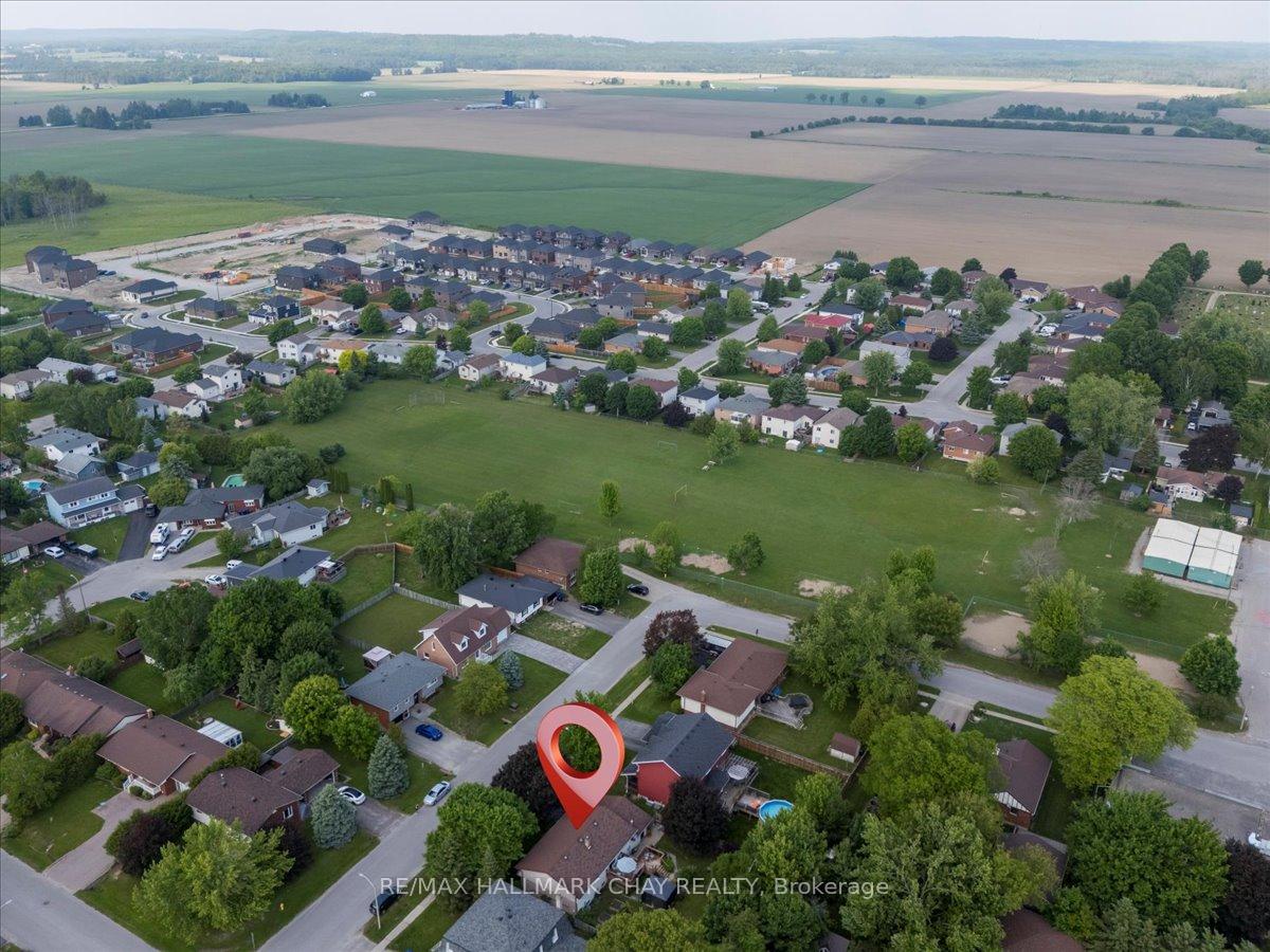 Photo 42 of 17 Glenview Avenue, Springwater, Elmvale — HOMEH
