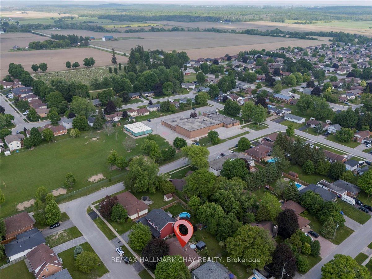 Photo 43 of 17 Glenview Avenue, Springwater, Elmvale — HOMEH