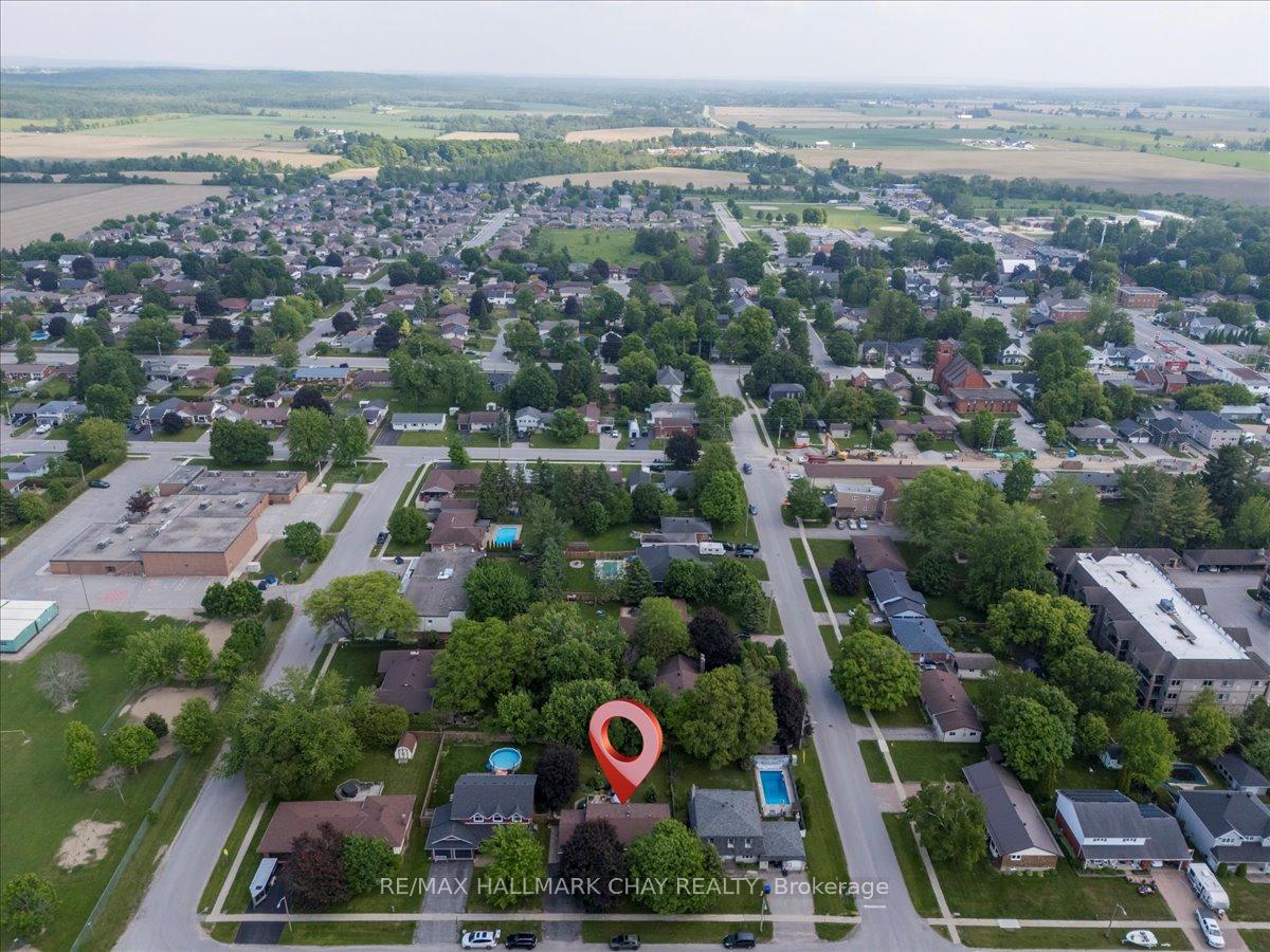 Photo 44 of 17 Glenview Avenue, Springwater, Elmvale — HOMEH