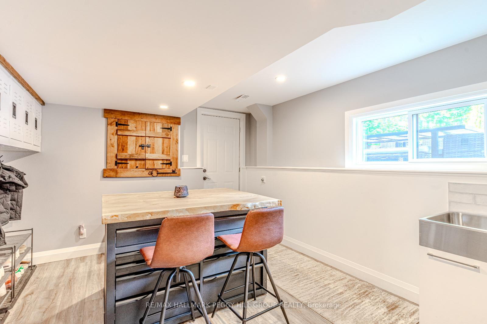 Photo 16 of 34 Foyston Park Circle, Springwater, Minesing — HOMEH