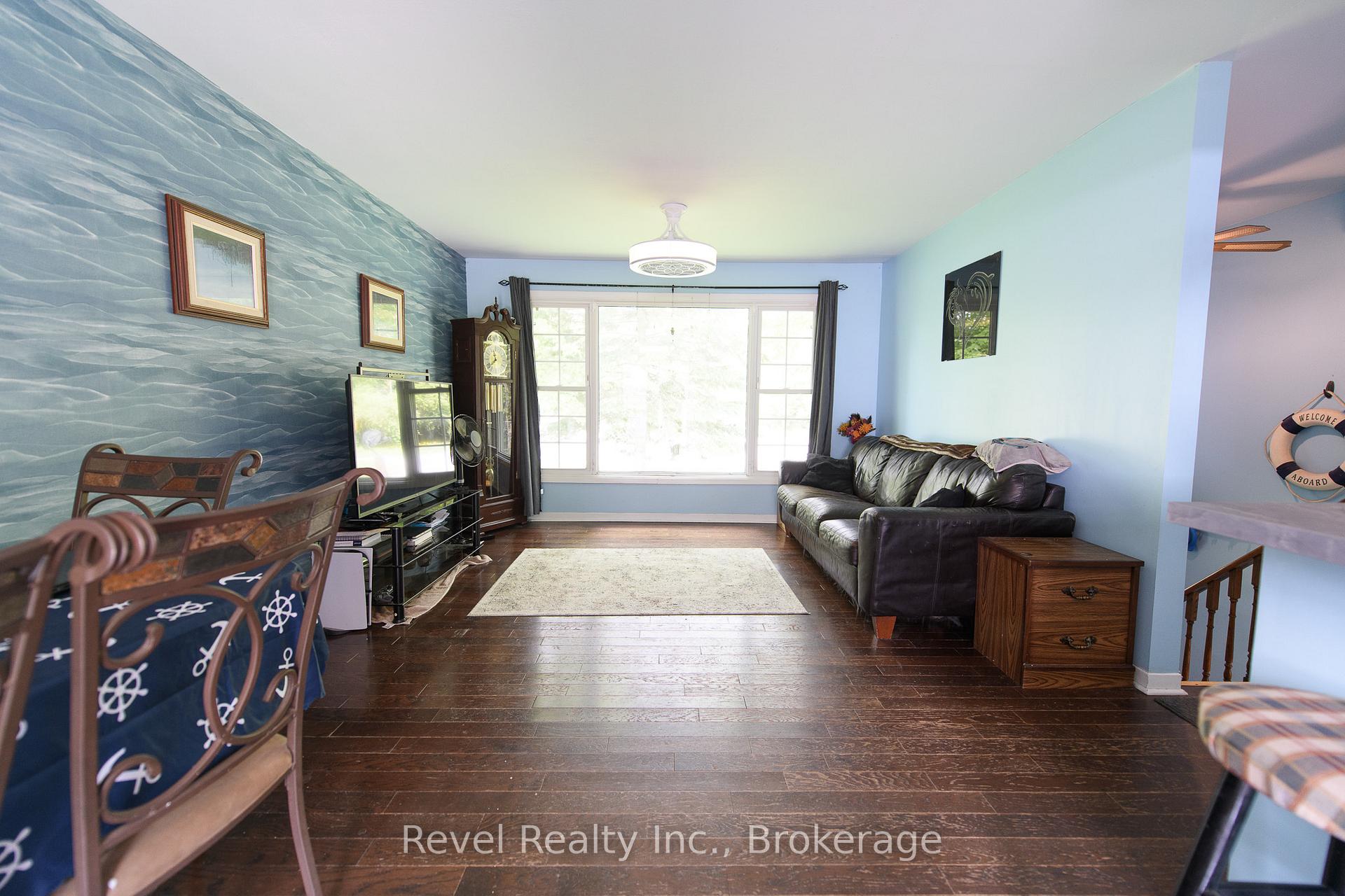Photo 4 of 11 Innisfree Drive, Springwater, Rural Springwater — HOMEH