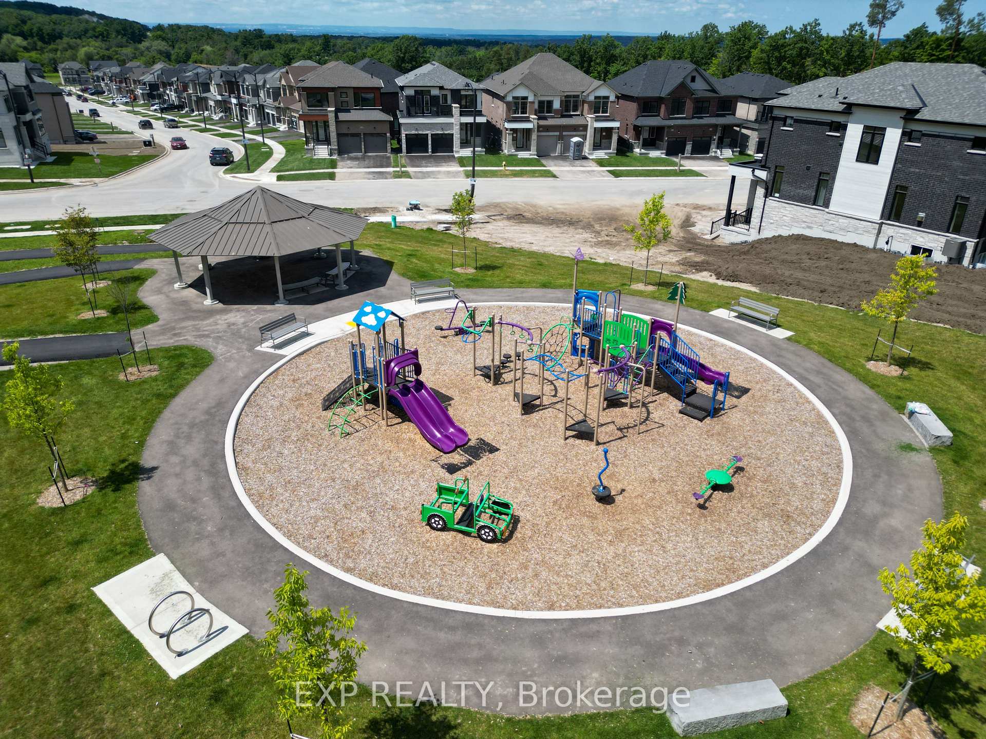 Photo 5 of 56 Bearberry Road, Springwater, Midhurst — HOMEH