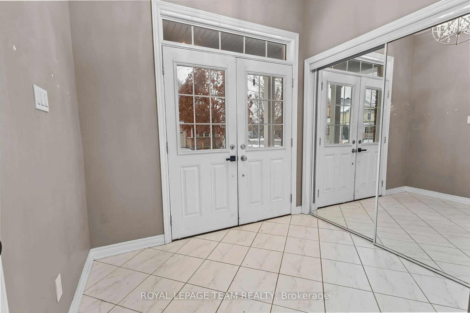 Photo 3 of 103 Coriolis Court, Ottawa, Stittsville (North) — HOMEH