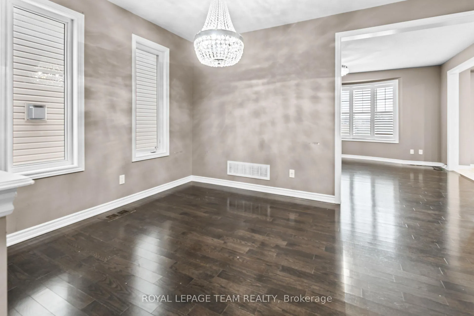 Photo 7 of 103 Coriolis Court, Ottawa, Stittsville (North) — HOMEH