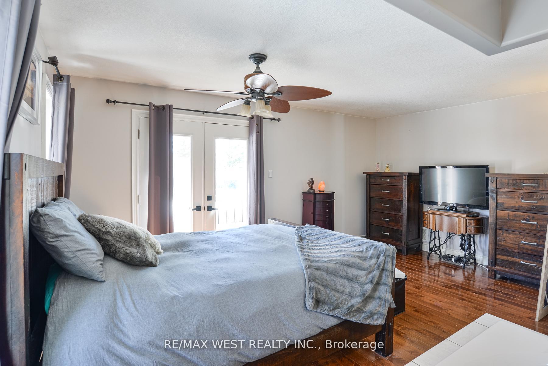 Photo 7 of 13 Albert Street W, Springwater, Hillsdale — HOMEH