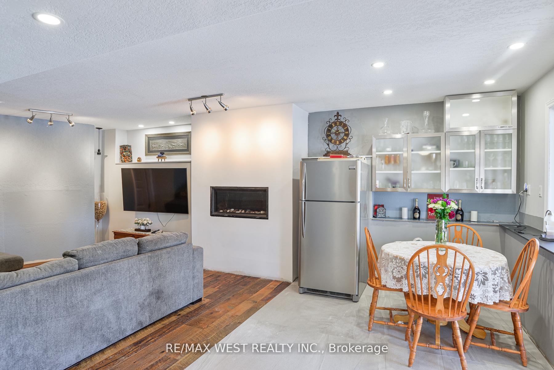 Photo 11 of 13 Albert Street W, Springwater, Hillsdale — HOMEH