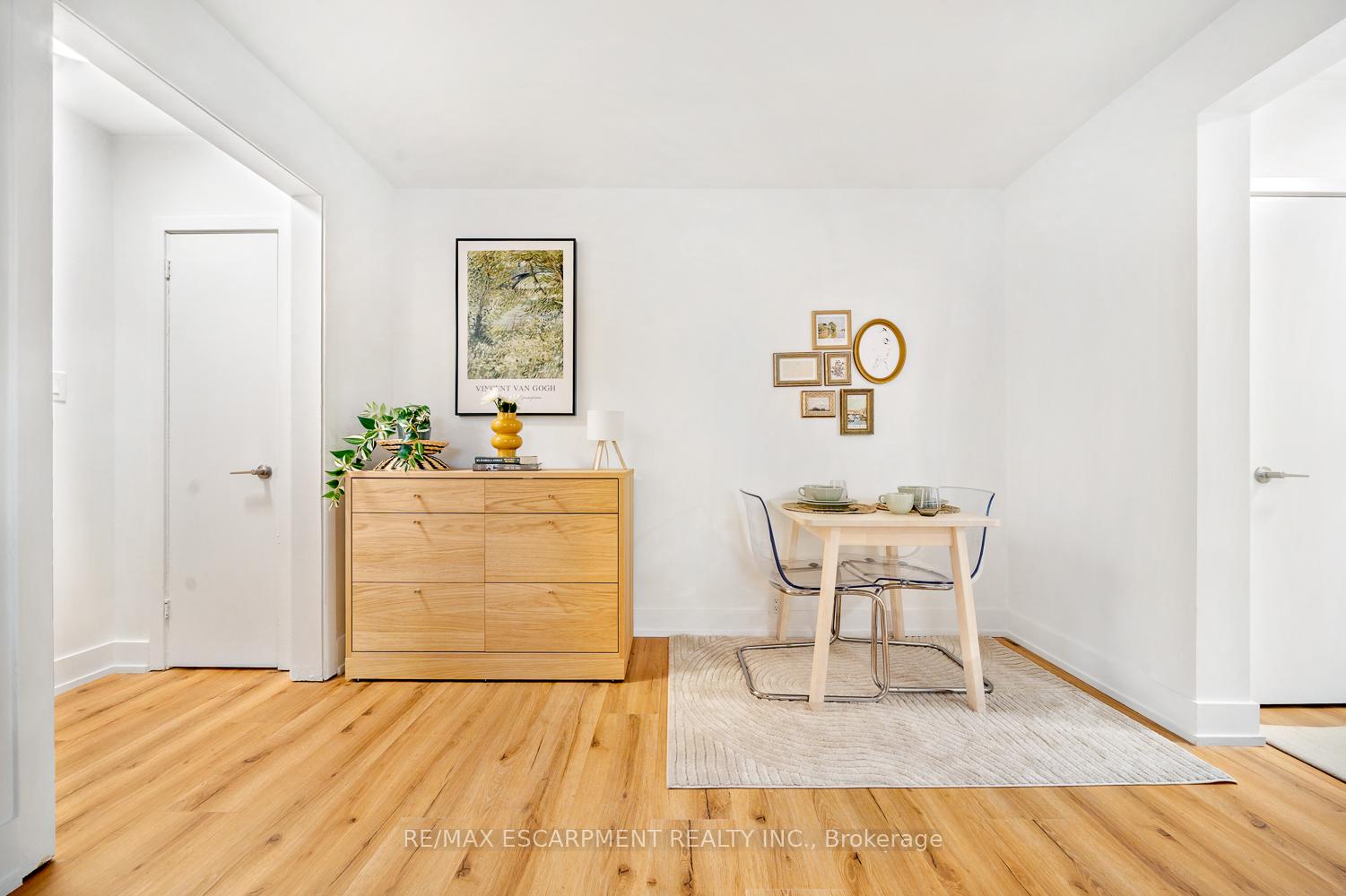 Photo 5 of Unit 17, 232 Elm Street, St. Thomas — HOMEH