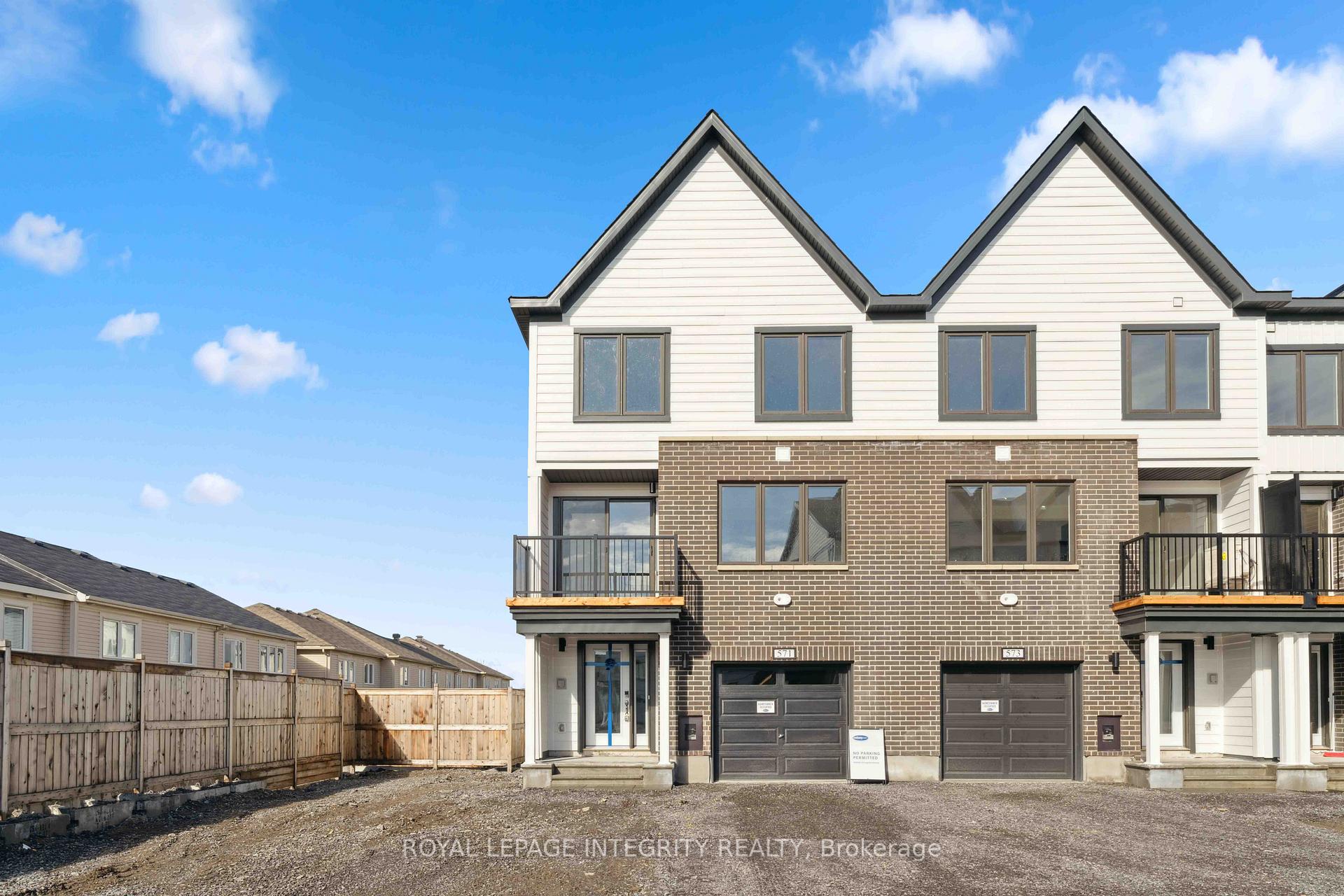 Photo 1 of 571 Woven Private, Ottawa, Stittsville (North) — HOMEH