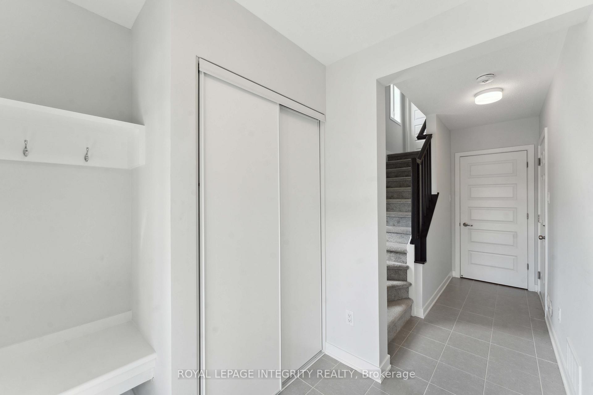 Photo 3 of 571 Woven Private, Ottawa, Stittsville (North) — HOMEH